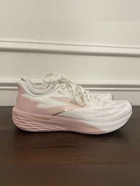 Brooks  Women's Launch 11 Running Shoes